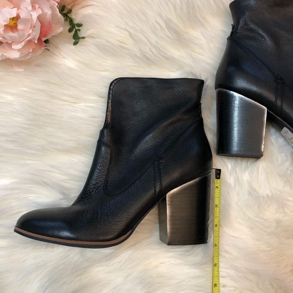 Lucca Lane Kat Fold Over Bootie Size 10 - Picture 3 of 15